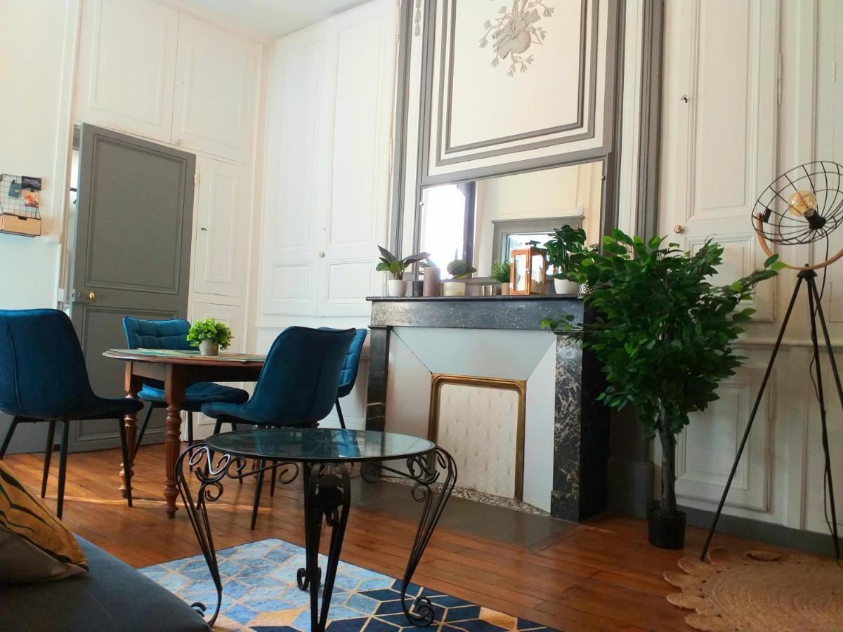 L' An 4 De La Liberte- Appartement Centre-Ville Au Calme ブールジュ エクステリア 写真